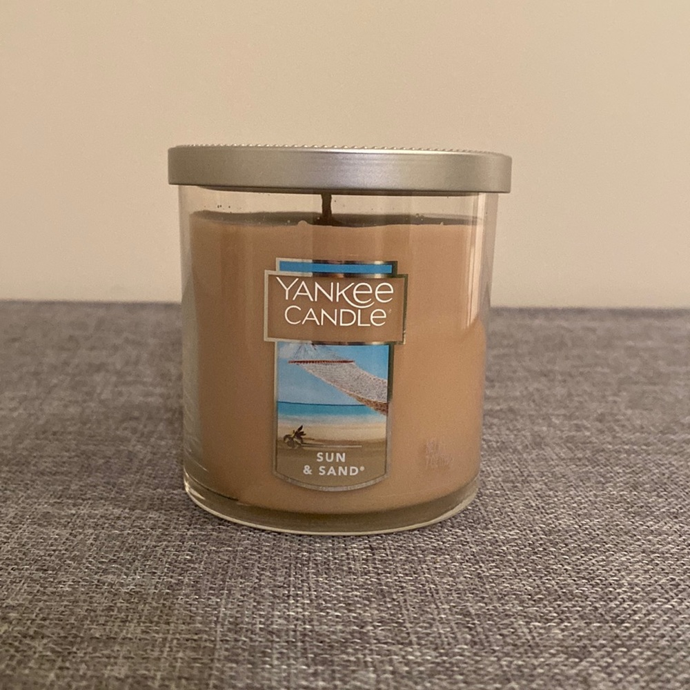2 Yankee Candles